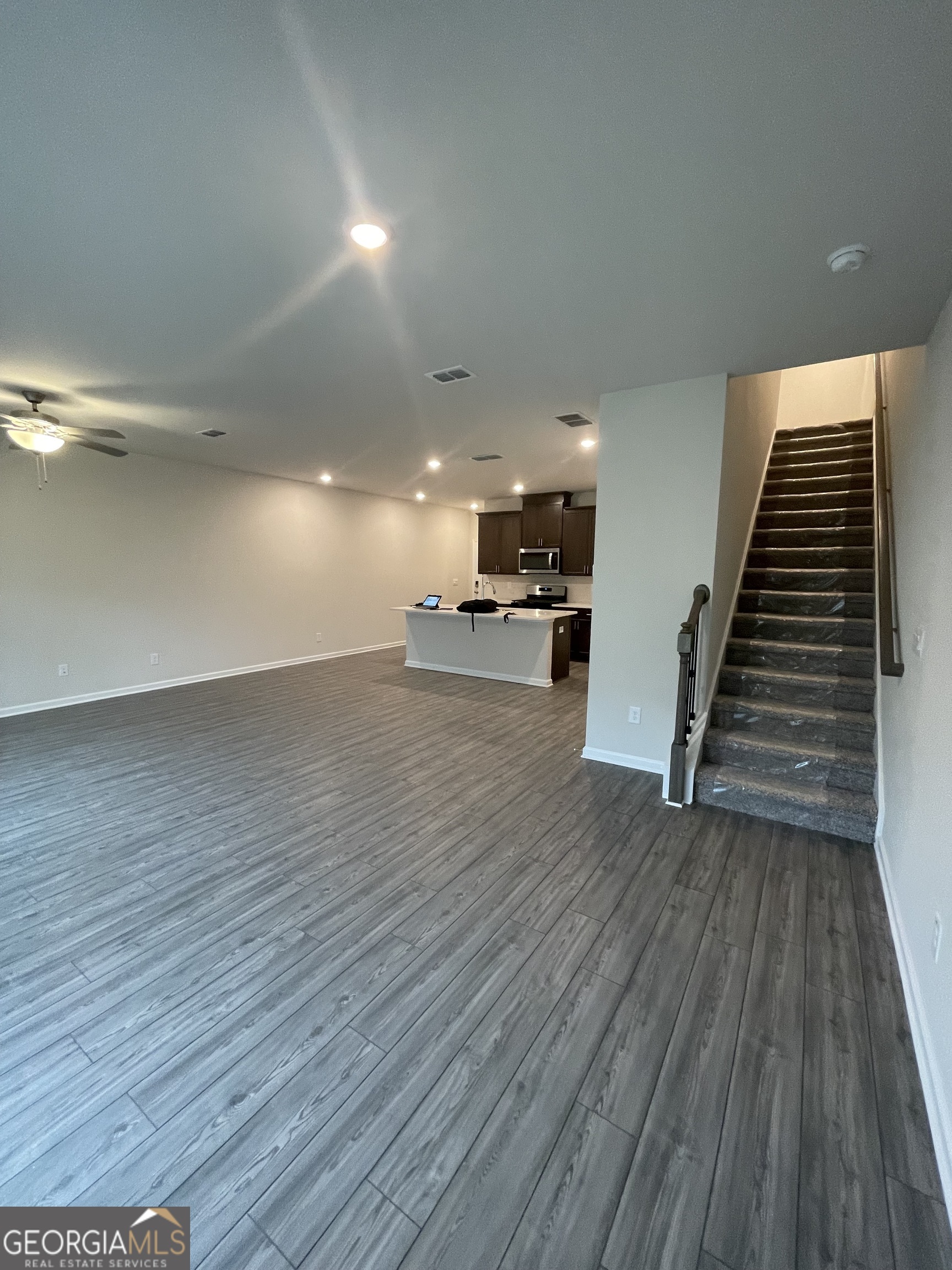 Villageside Property 3